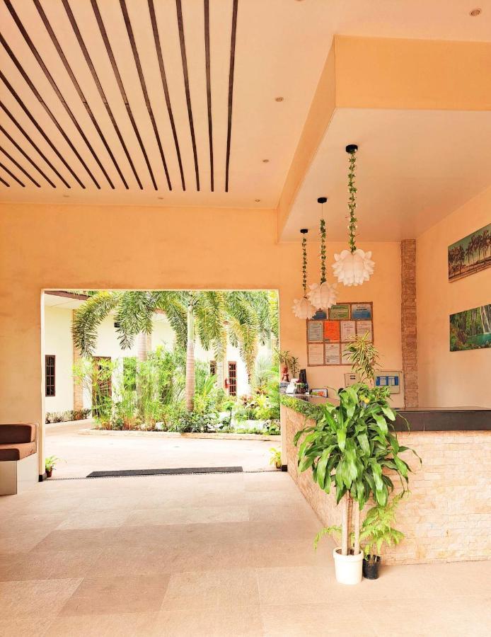 Softstone Resort Panglao Exterior foto